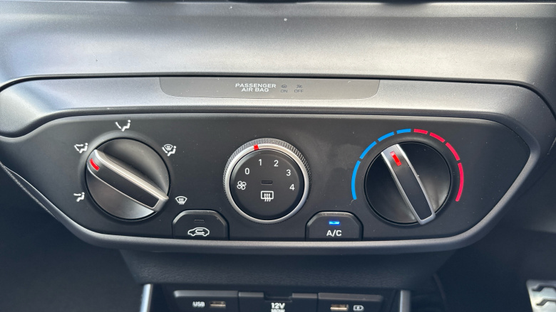 Hyundai BAYON 1.0 TGDi 48V MHEV SE Connect 5dr DCT Petrol Hatchback